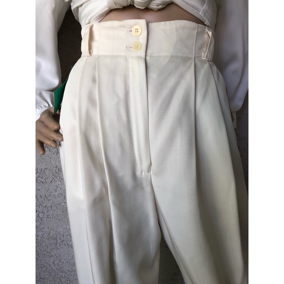 SOLD (DePop) VINTAGE high waist pleated front pant - Picture 5 of 7